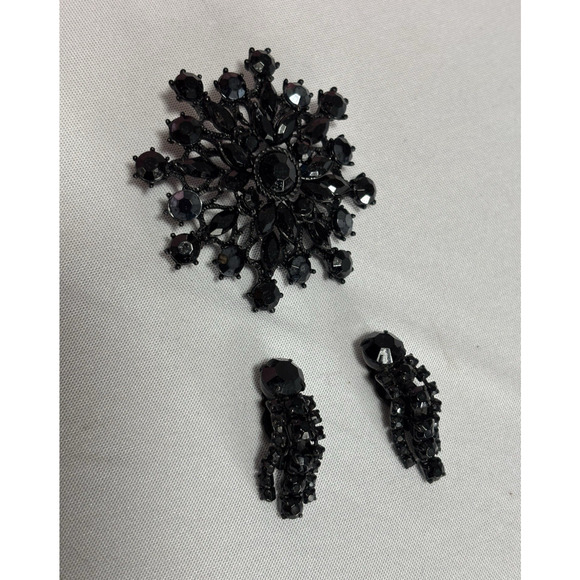 Vintage Black Rhinestone Brooch Pin Earring Set Glam Whimsigoth NYE Flapper - Picture 4 of 5